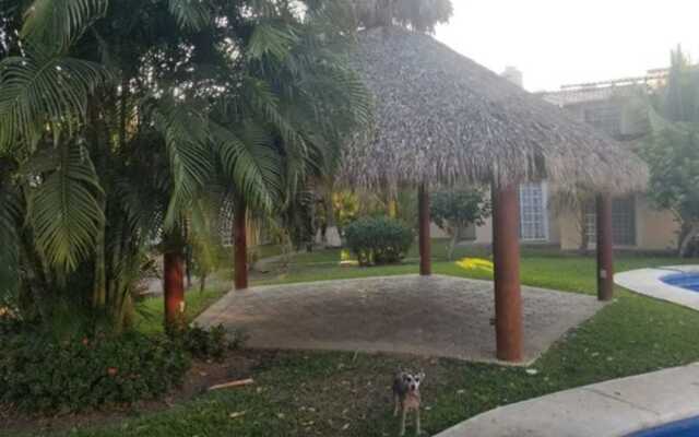 Beautiful House furnished Casa Amueblada