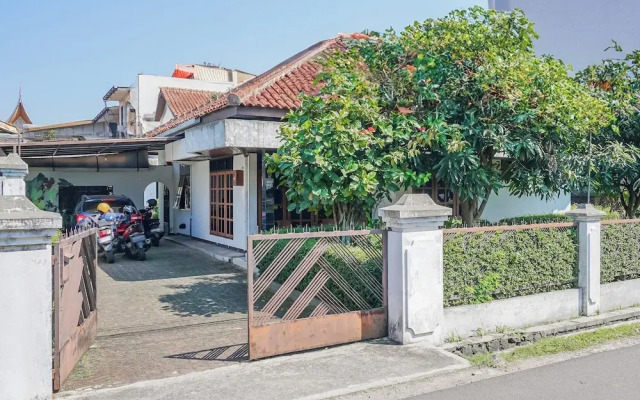 SPOT ON 94139 Nirma Guest House