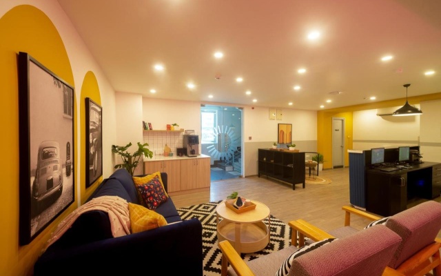 Olive Zip Richmond Circle by Embassy Group