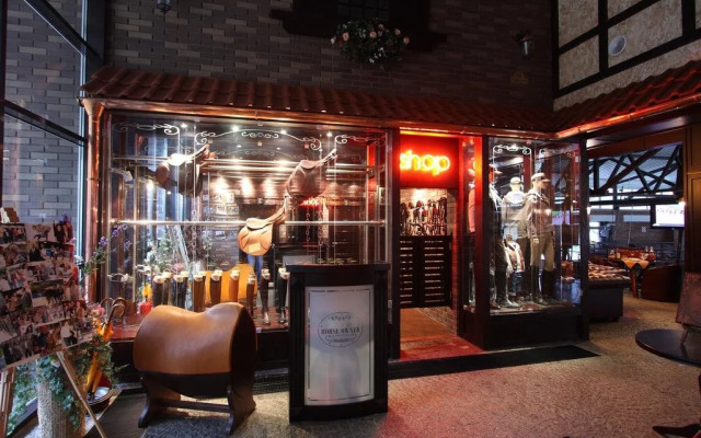 Park-Hotel Butenko Stable