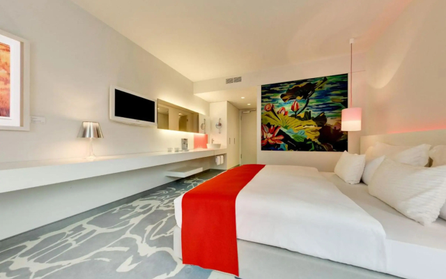art'otel Cologne powered by Radisson Hotels