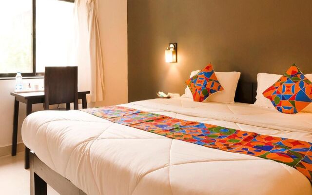 FabHotel The X and Z Calangute