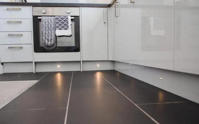 NEW 2BD Pontact Flat in the Heart of Didcot