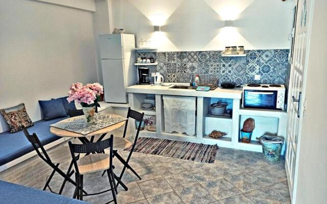 Enjoy Cyclades Apartments