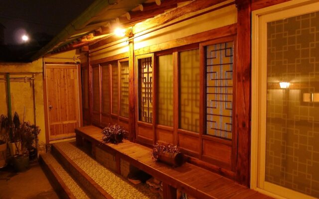 HanOK Guest House 201