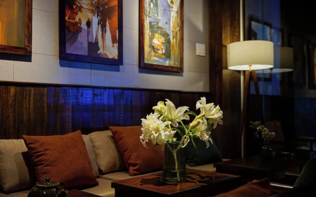 Nexus House Nguyen Binh Khiem - Near Saigon Zoo & Botanical Gardens