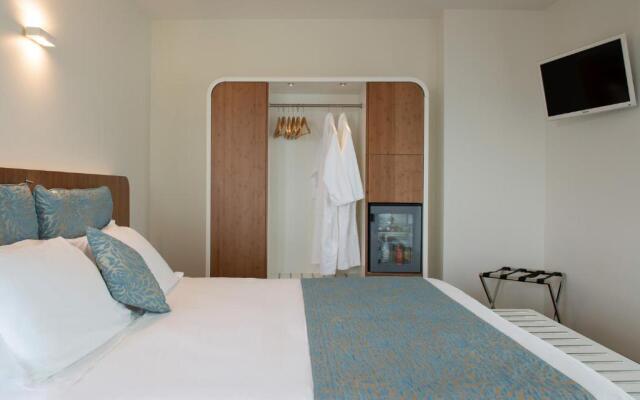 Trampolines Suite Hotel