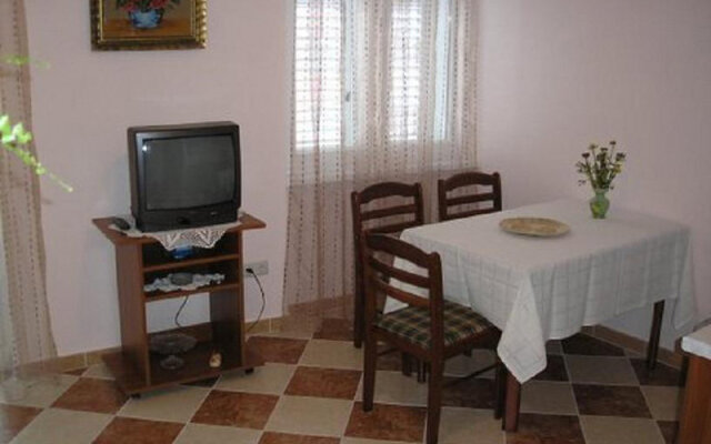 Split Apartments Peric