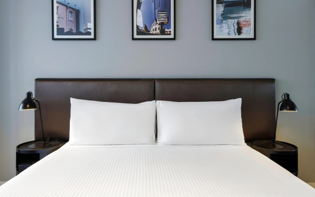 Holiday Inn & Suites Sydney Bondi Junction by IHG