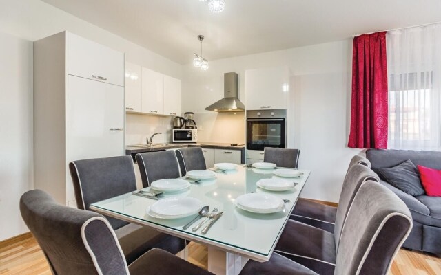 Awesome Home in Medulin With Wifi and 3 Bedrooms