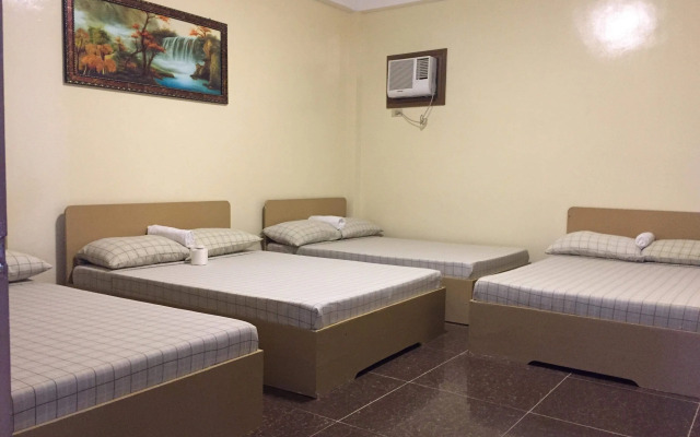 Vicente Aguirre Rooms