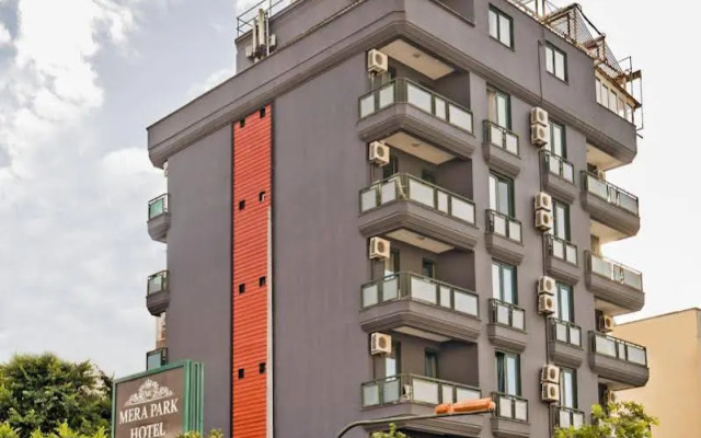 Mera Park Hotel