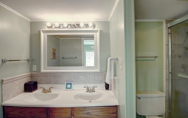 Island 109 3 Bedroom Condo