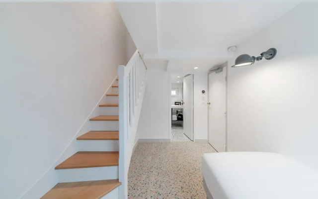 Trendy Canette Hotel
