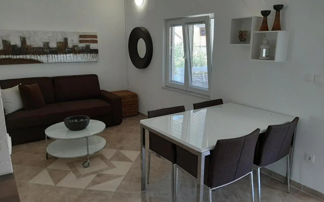 Bella Apartments