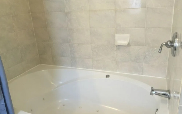 Prince Street Suites