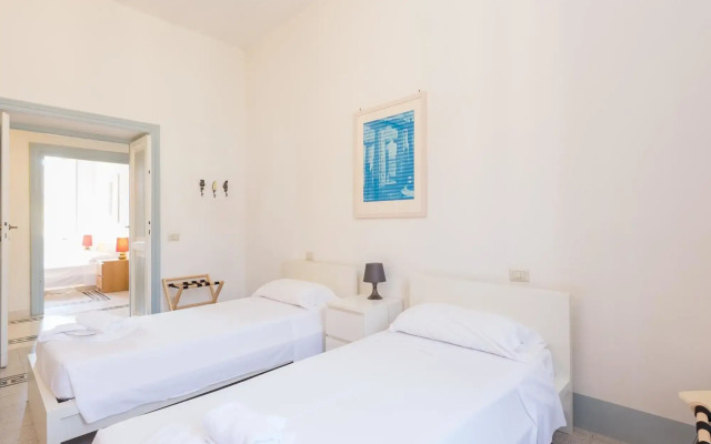 RSH Vatican Comfortable Sunny Apartment