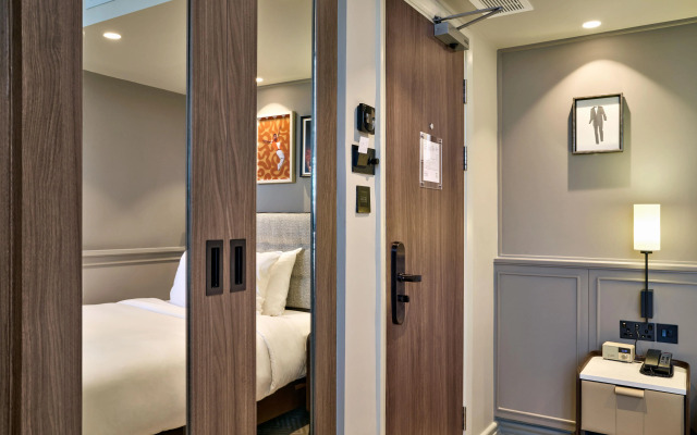 Отель Radisson Blu, London Bond Street