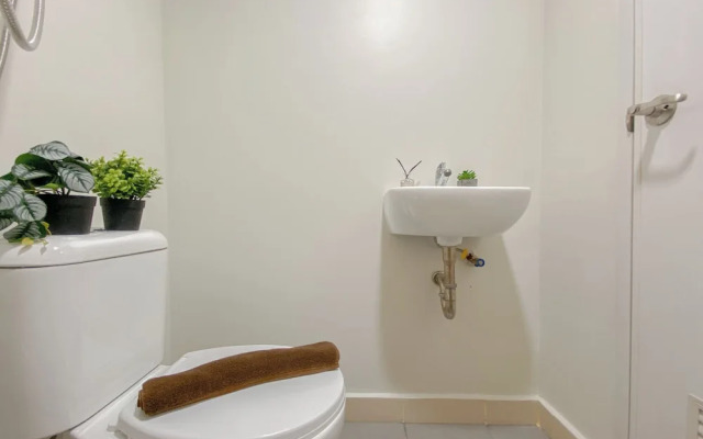 Best Deal Studio At Meikarta Apartment