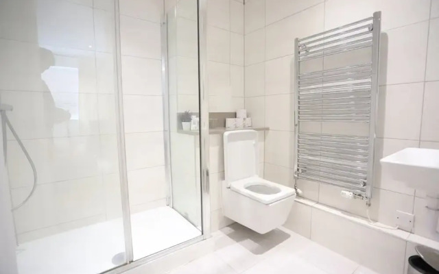 Luxury London Apartment With 5 Bedrooms