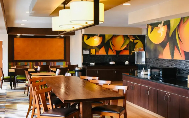 Comfort Inn & Suites