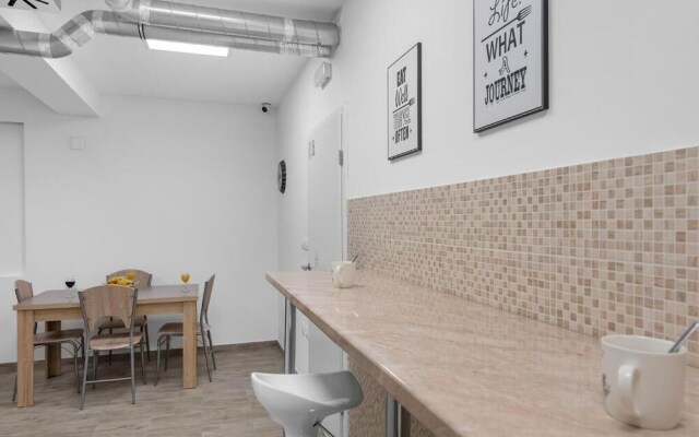 Hostel Elli
