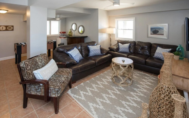 Nautical Nonsense - 8 Br Home