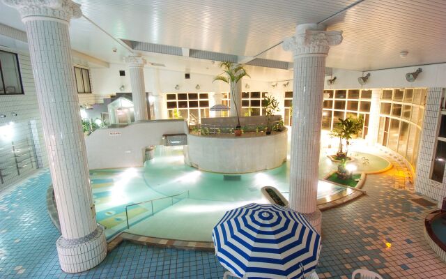 Kamenoi Hotel Aso Park Resort