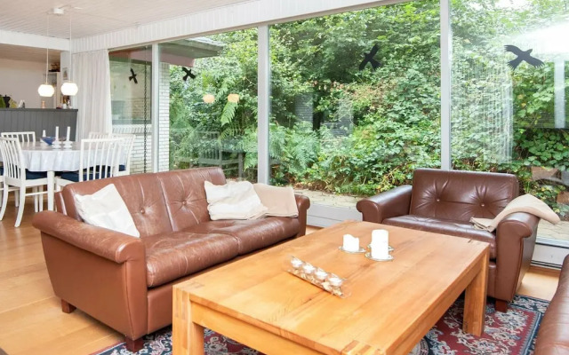 Delightful Holiday Home in Glesborg With Roofed Terrace - фото 5