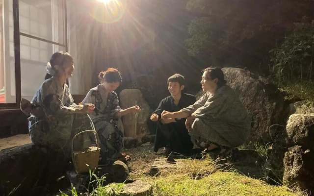 Wぴーす（W Peace)