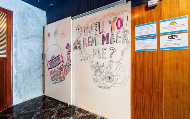 Fandee House Hostel - Adults Only