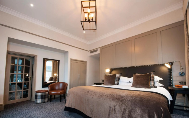 Macdonald Burlington Hotel