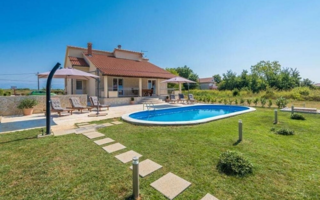 Villa Natur with a heated pool