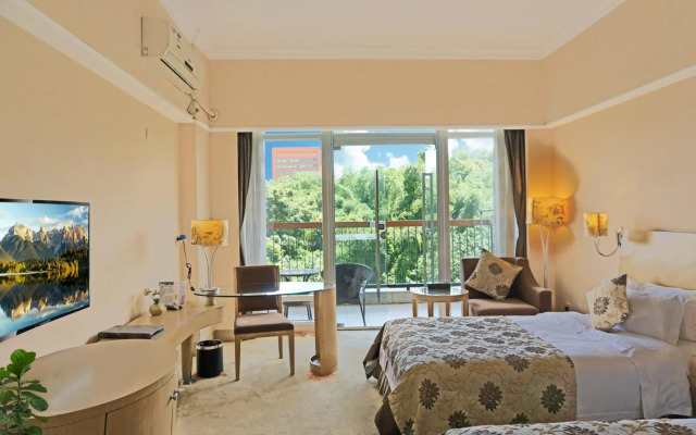 University Town International Hotel