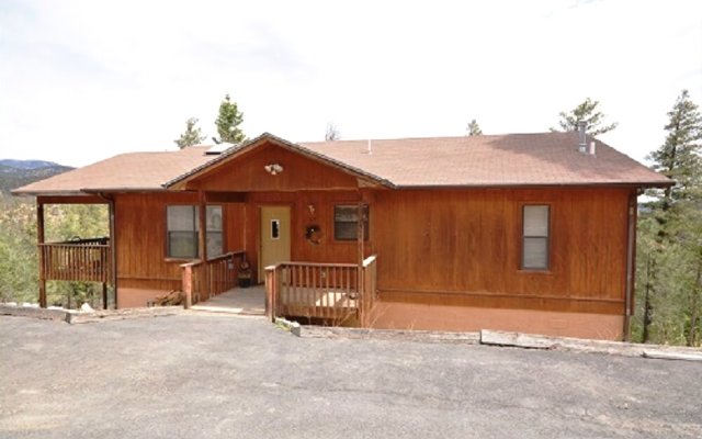 New Mexico Mountain Retreat - Three Bedroom Cabin