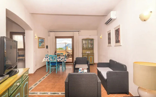 Appartamento Est With Shared Pool