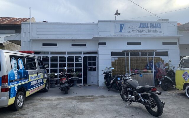 Hotel O Wisma Awal Fajar Syariah Near Mars Gym Bulukumba