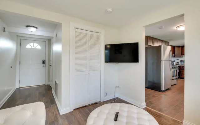 Dog-friendly Blue Island Apt w/ Backyard!