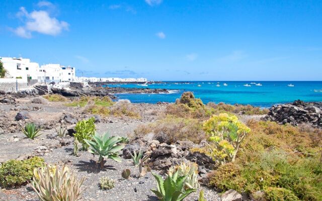 Cozy Holiday Home in Punta Mujeres With Terrace