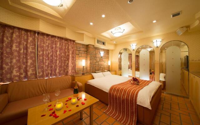 HOTEL THE i Adult only