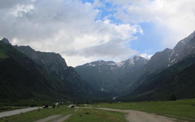 Guesthouse Dolra Svaneti