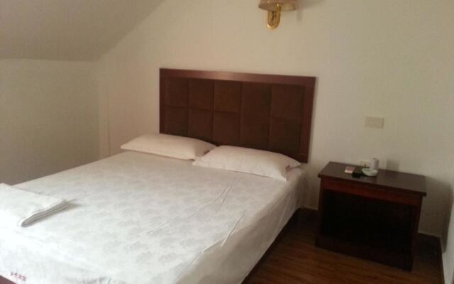 Wuhan Tianlun Holiday Hotel