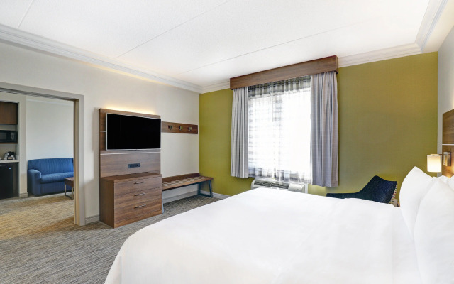 Holiday Inn Express Whitby by IHG