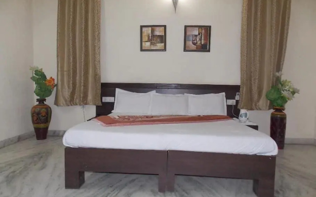 Hotel Amar Palace