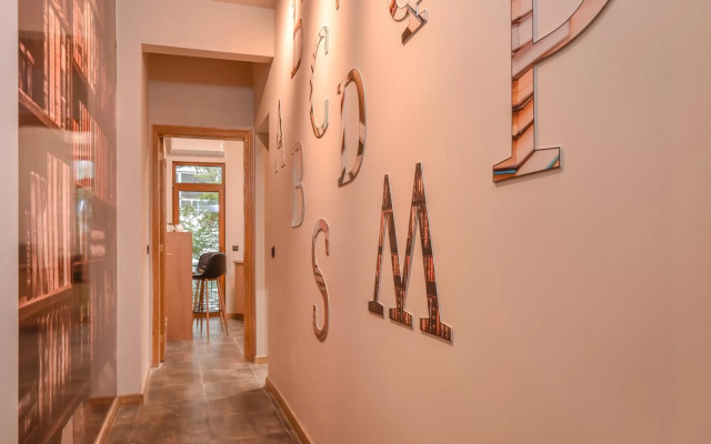 Sofia Dream Apartment - The Library - 3-BDR, 2-BTHR