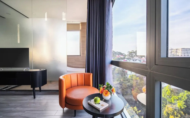 Greenview City Hotel