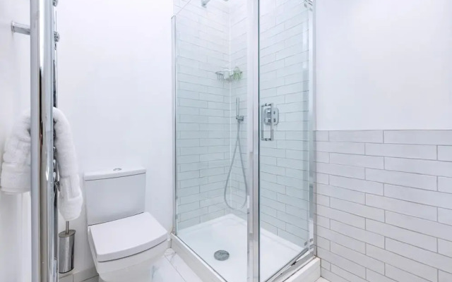 Stylish Three-bed Flat in Marylebone