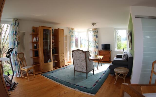 Zauberhafte Ferienwohnung am Schönberg