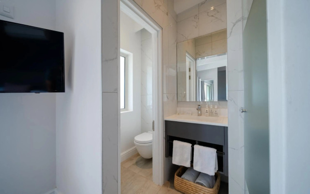 One Marine Drive Boutique Hotel