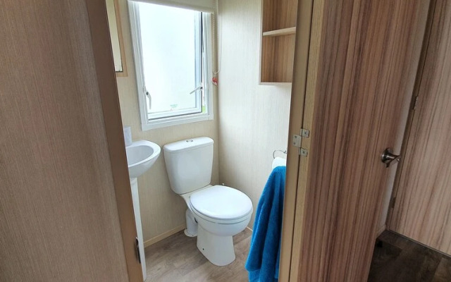 St Osyth- Sleeps8-freeparking-wifi-holidaypark